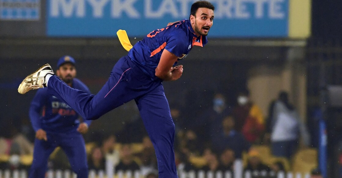 Harshal Patel in action against the Kiwis. Photo: AFP