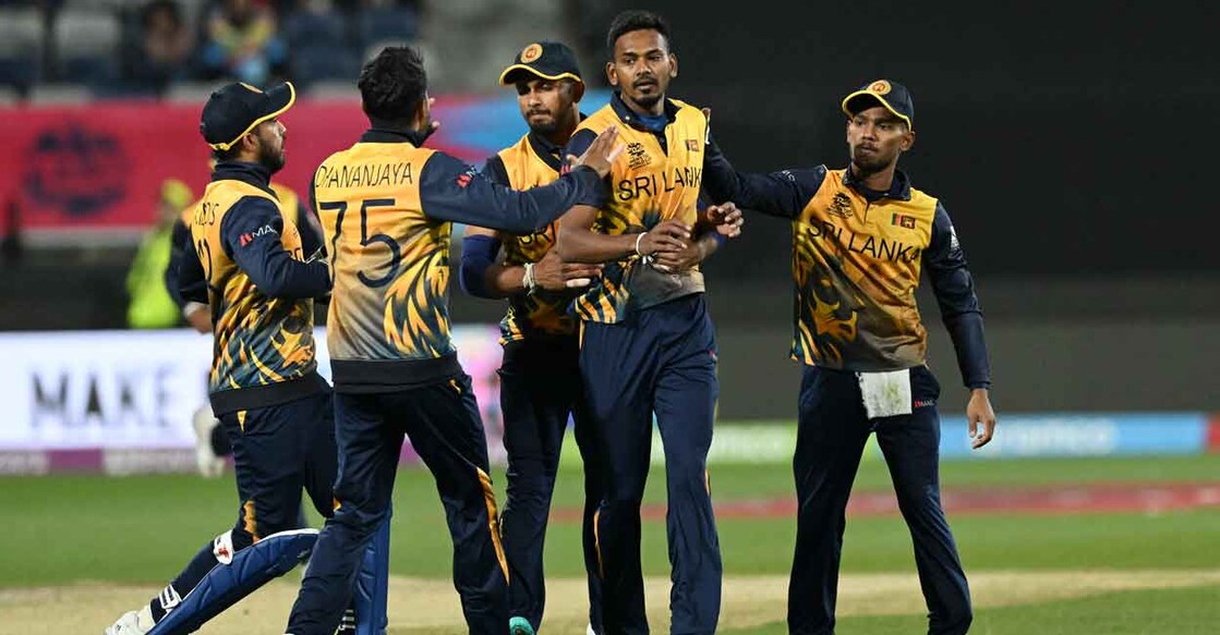 Sri Lanka Dushmantha Chameera, second right, celebrates with the teammates after dismissing Muhammad Waseem. Photo: AFP/William West