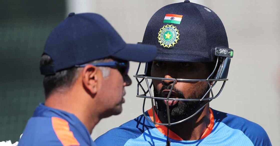 Rahul Dravid and Hardik Pandya during a training session at the MCG. File photo: AFP/Surjeet Yadav