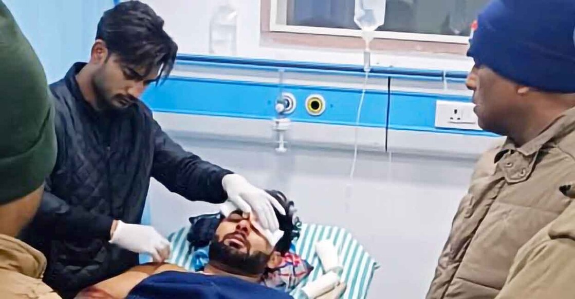 Rishabh Pant being treated at the hospital. Photo: IANS