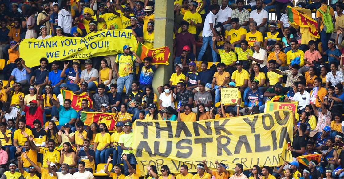 Sri Lankan fans thank the Australian team during the fifth and final ODI in Colombo on Friday. Photo: AFP/Ishara S Kodikara