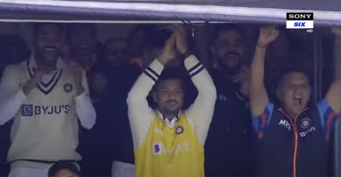 Rahul Dravid and the Indian players celebrate Rishabh Pant's ton. Screengrab 