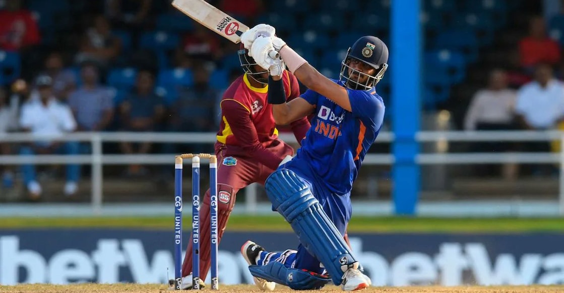 Axar Patel plays a big shot. Photo: Twitter@ChennaiIPL