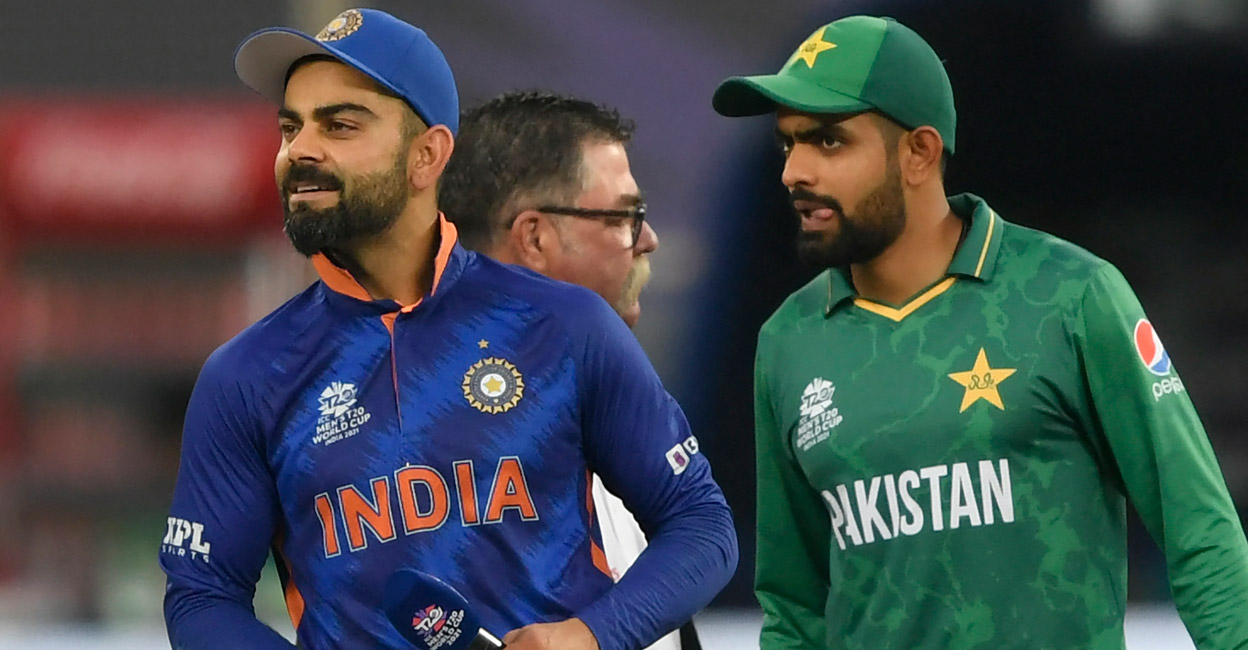 Virat Kohli and Babar Azam. File photo: AFP/Aamir Qureshi