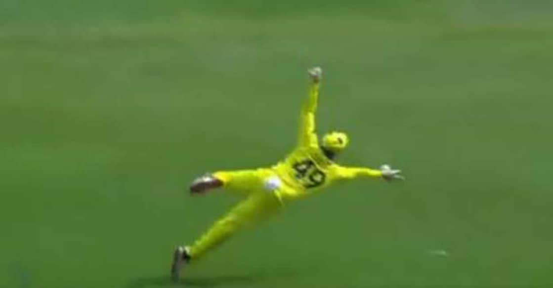 Smith's diving catch cut short Pandya's stint. Screengrab