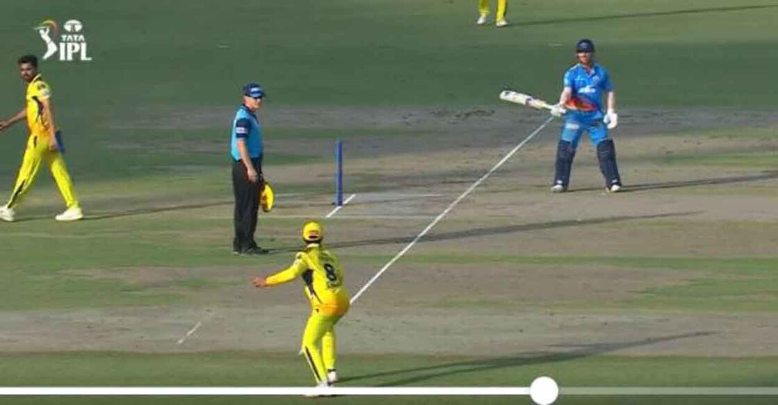 Warner dares Jadeja to have a shy at the stumps. Screengrab
