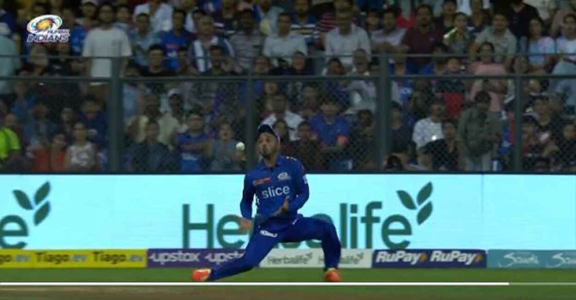 Vishnu took a juggling catch at short fine leg to end RCB skipper du Plessis' stay at the crease. Photo: Twitter@IPL