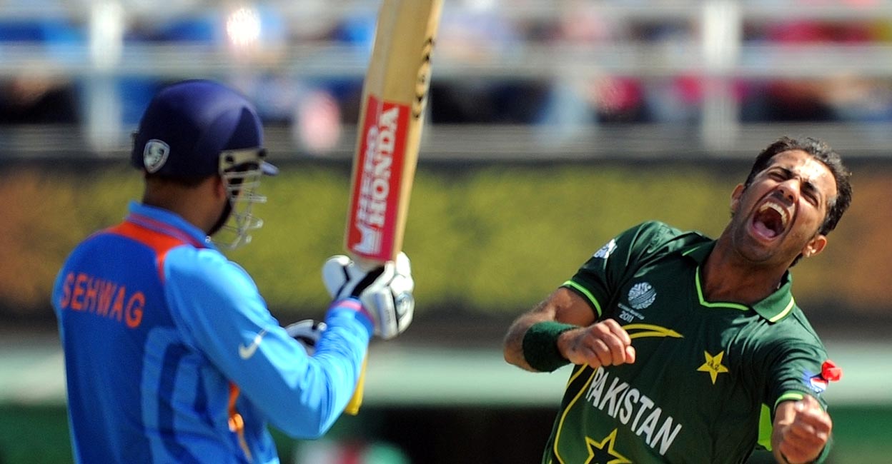Riaz gets Sehwag Riaz gets Sehwag
