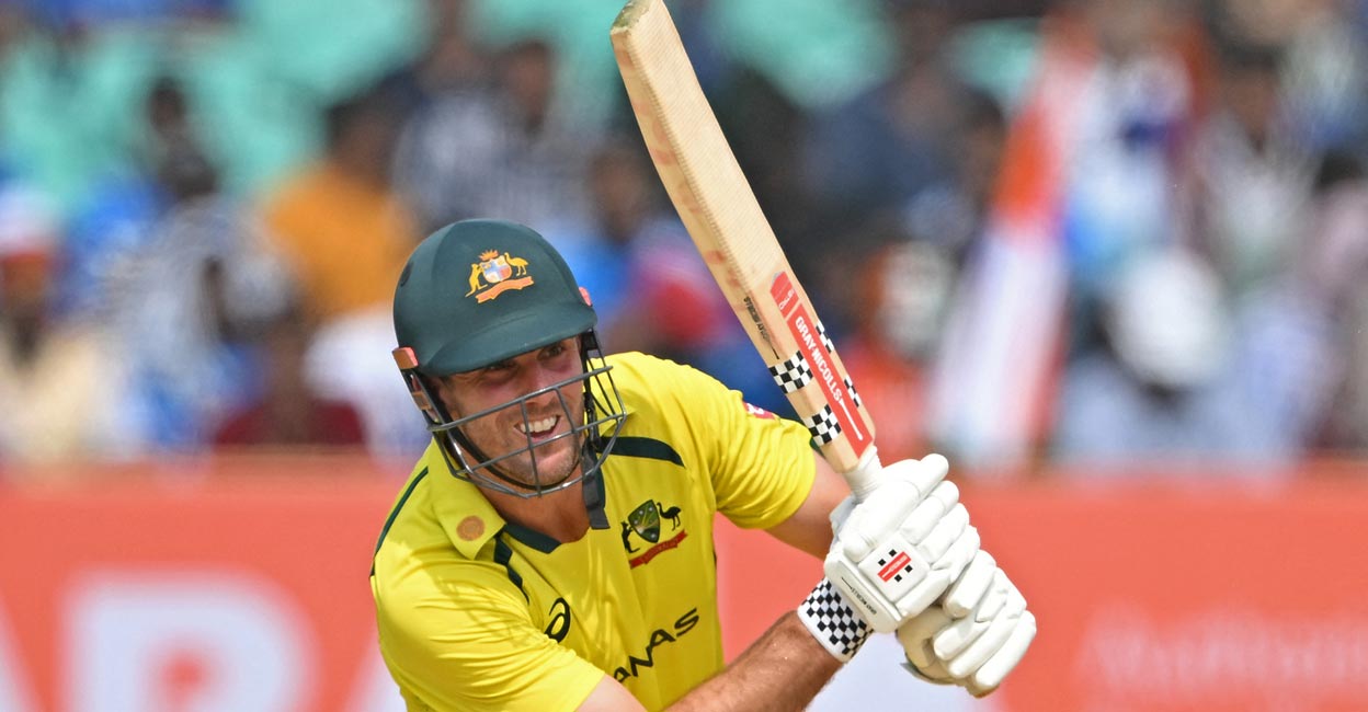 Rajkot ODI: Australia make 352/7