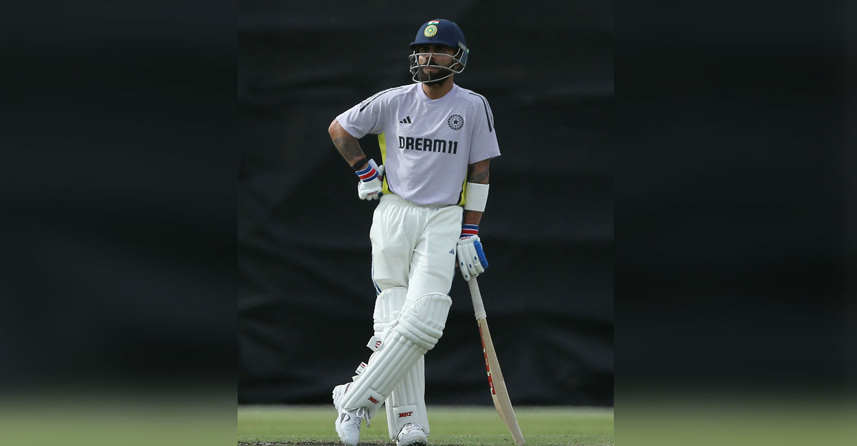 Virat Kohli prepares to bat during the internal practice match between India and India A at the WACA in Perth on November 15, 2024. Photo: AFP/ David Woodley

