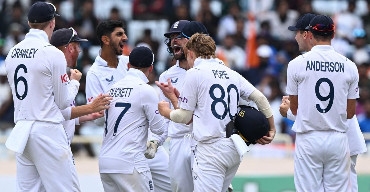 Shoaib Bashir, third left, celebrates with teammates after removing Rajat Patidar. Photo: AFP/Tauseef Mustafa