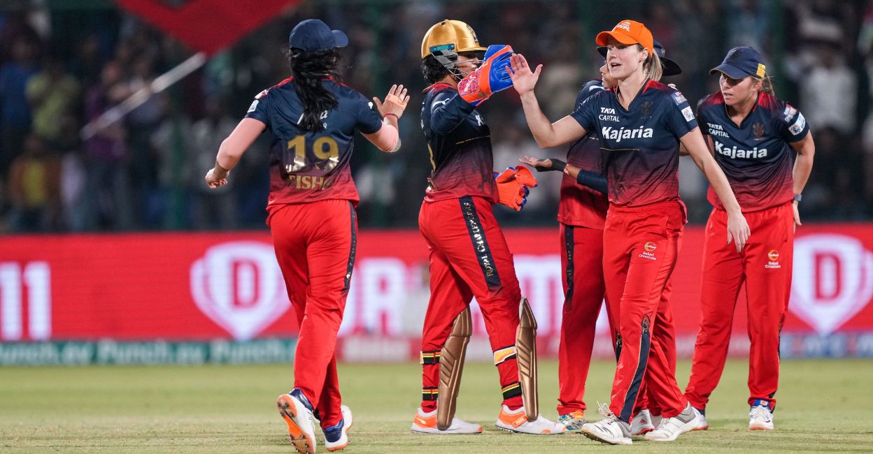 rcb-mi-wpl RCB players celebrate the wicket of Mumbai Indians batter Hayley Matthews during the match at Arun Jaitley Stadium in New Delhi, Friday, March 15, 2024. Photo: PTI
