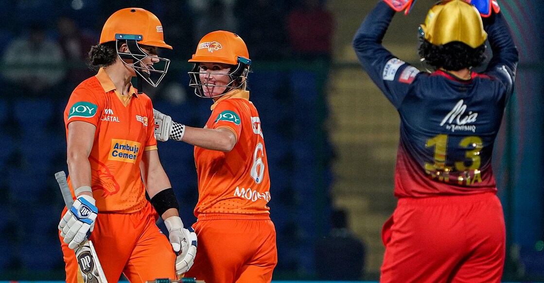 PTI03_06_2024_000312A Gujarat Giants' batters Laura Wolvaardt and Beth Mooney during the Women's Premier League (WPL) match against Royal Challengers Bangalore in New Delhi on Wednesday. Photo: PTI