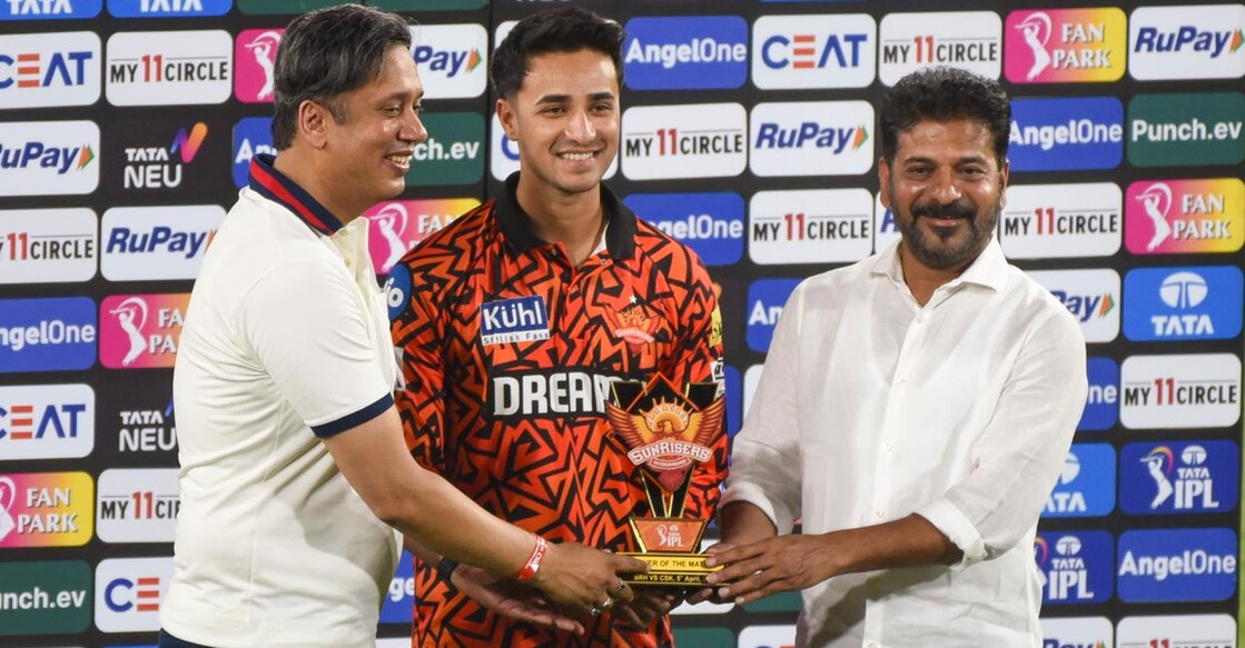 Telangana Chief Minister Revanth Reddy, right, presents man-of-the-match award to Abhishek Sharma. Photo: PTI