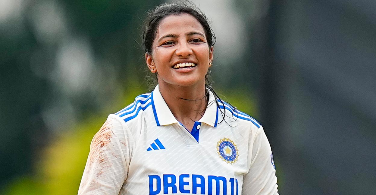 Women's Test: Luus, Wolvaardt fight hard for South Africa | Cricket ...
