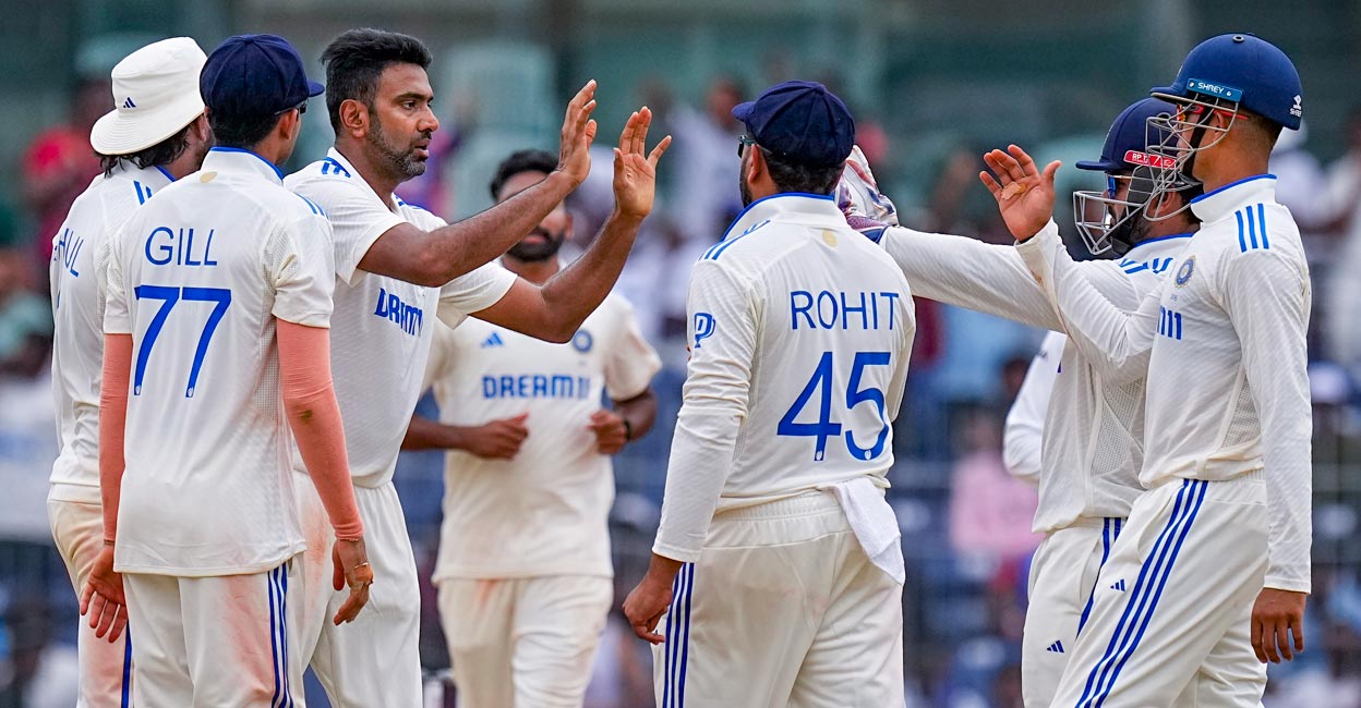 Ashwin Ashwin, third left, celebrates one of his wickets. Photo: PTI/R Senthilkumar
