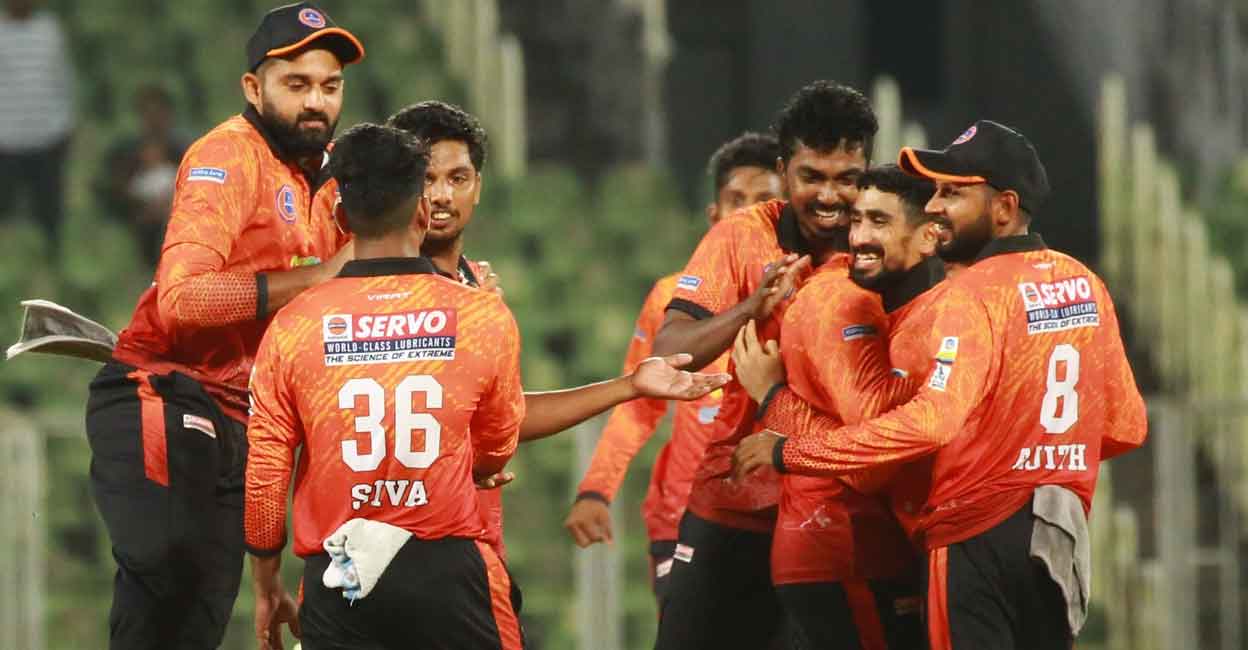 Calicut Globstars' players celebrate a wicket of Thrissur Titans. Photo: Special arrangement