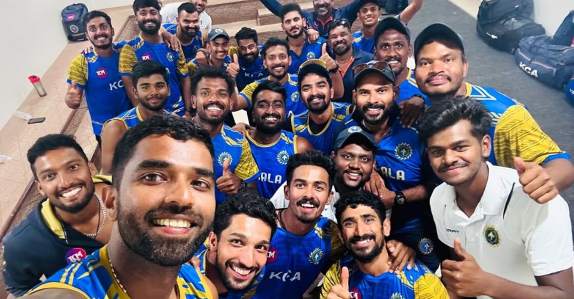 Kerala captain Sachin Baby takes a selfie with his teammates after guiding his team to the final of the Ranji Trophy. Photo: Sachin Baby's Instagram