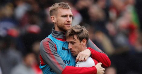 nacho-monreal-per-mertesacker