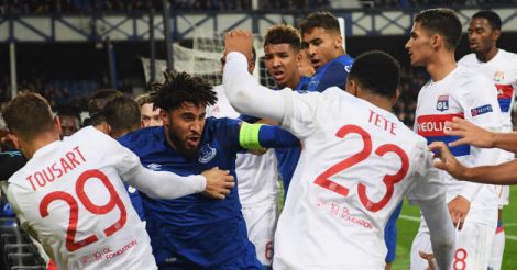 Lyon pile more misery on Everton