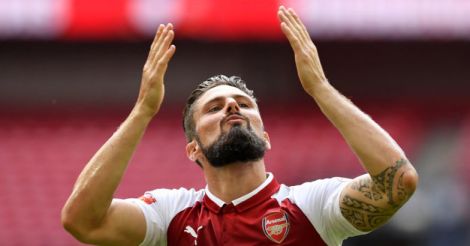 SOCCER-ENGLAND-CHE-ARS, Giroud seals shootout victory for Arsenal in Community Shield