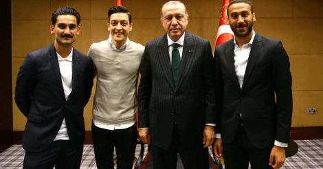 Ozil, Gundogan under fire for posing with Turkish president