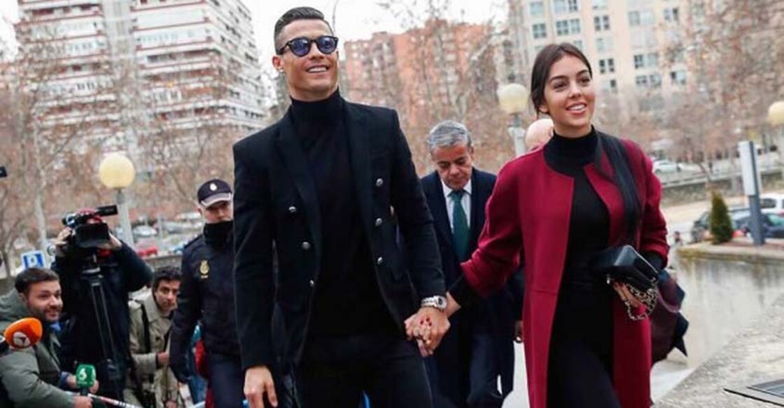 Ronaldo accepts fine for tax evasion, avoids jail