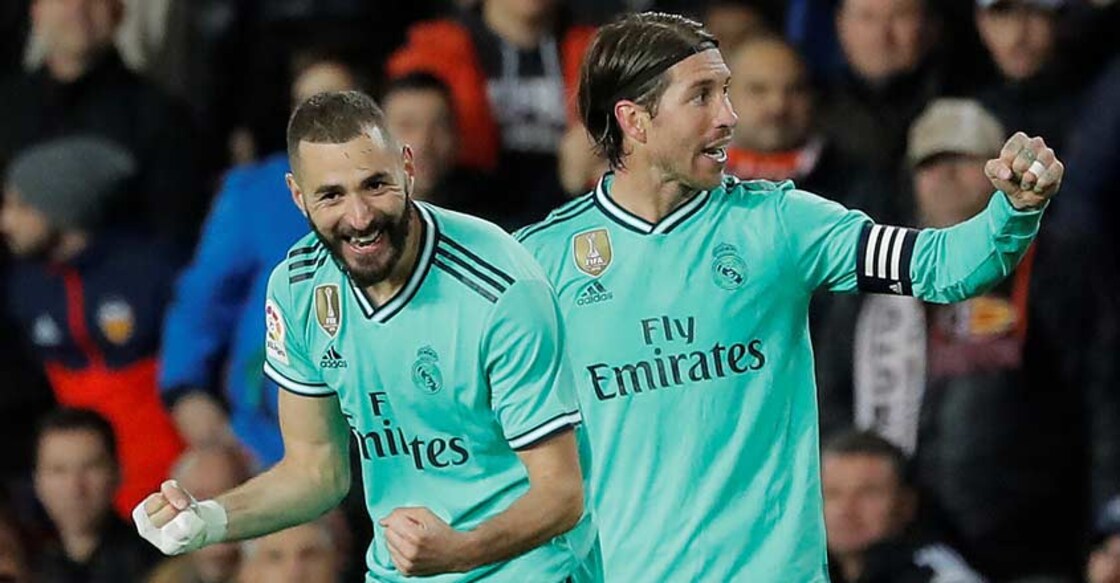 Real Madrid snatch draw at Valencia with helping header from Courtois