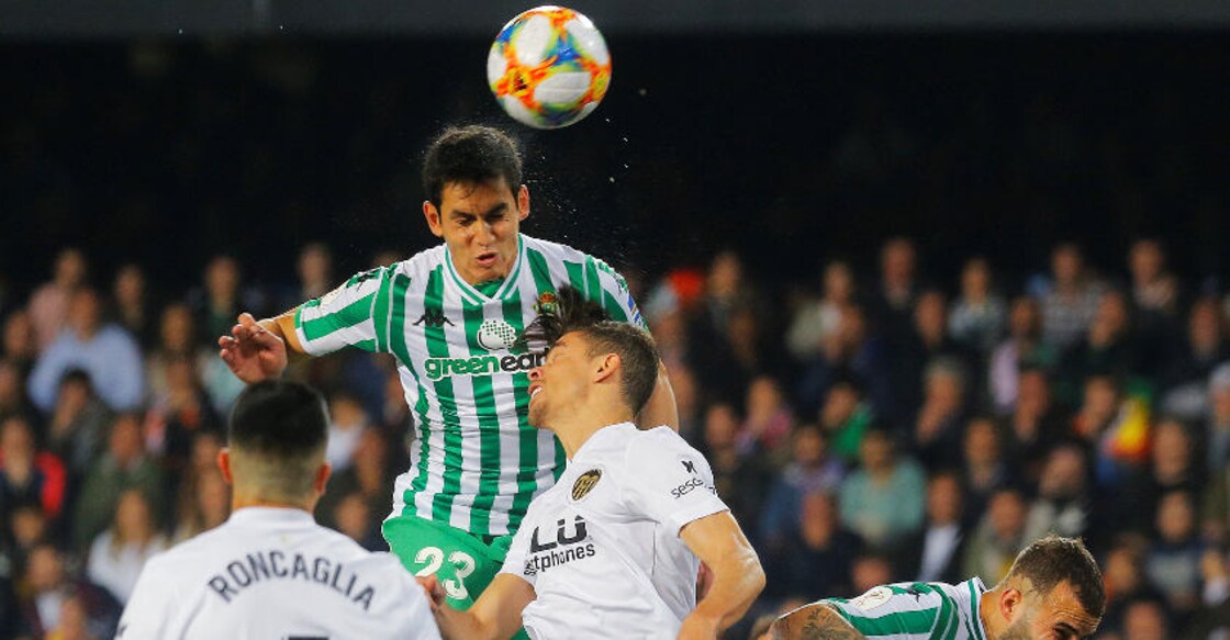 Valencia set up Copa final clash with Barcelona