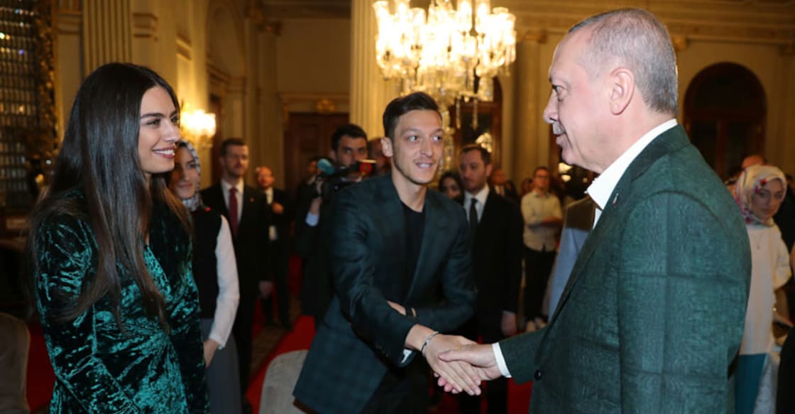 Mesut Ozil dines with Turkey's Erdogan during Ramadan iftar