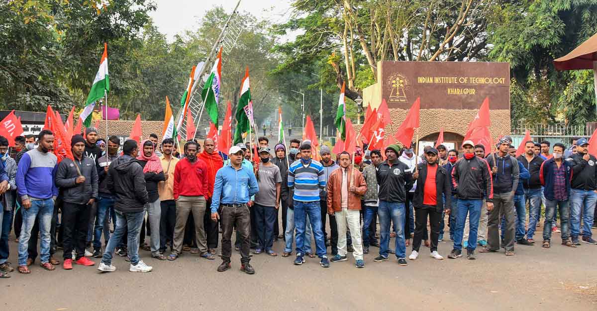 Trade union strike hits normal life in Kerala, Tamil Nadu; Operations ...