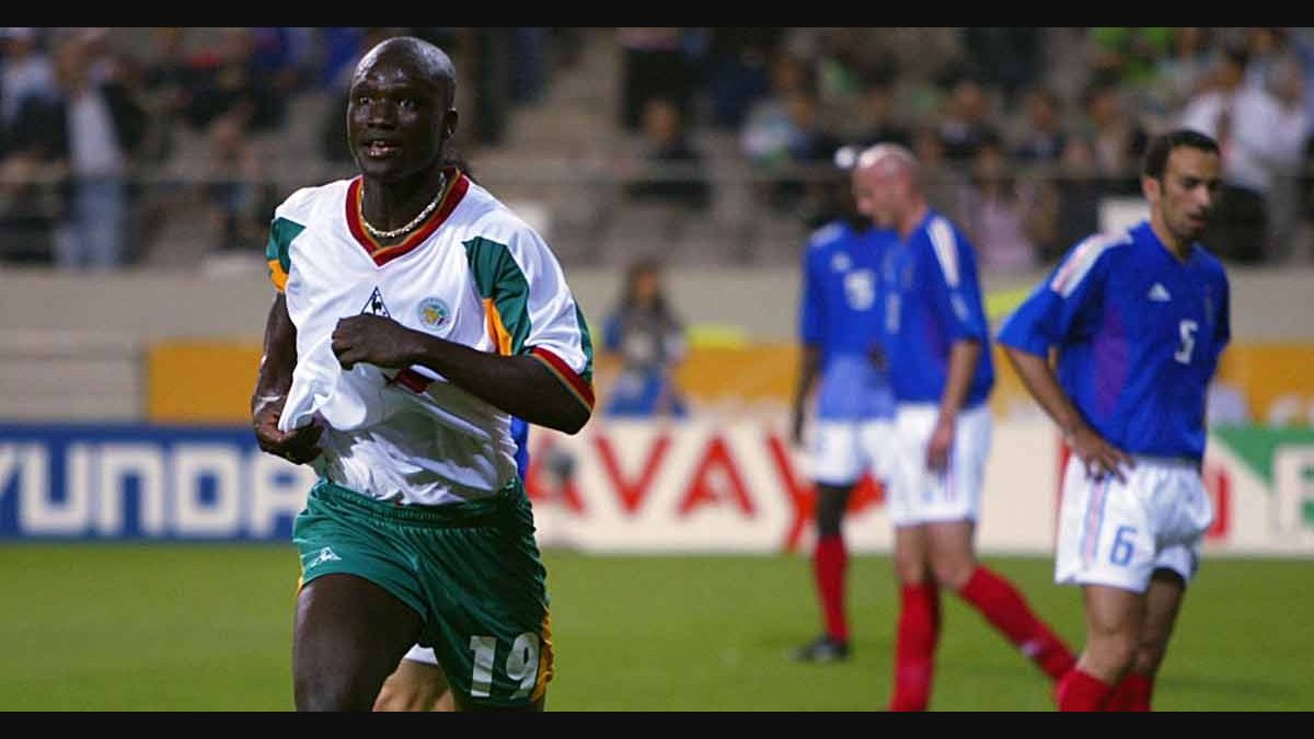 Senegal World Cup hero Papa Bouba Diop dies at 42 - ESPN