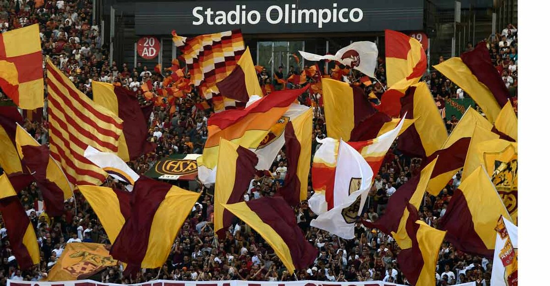 Roma fans