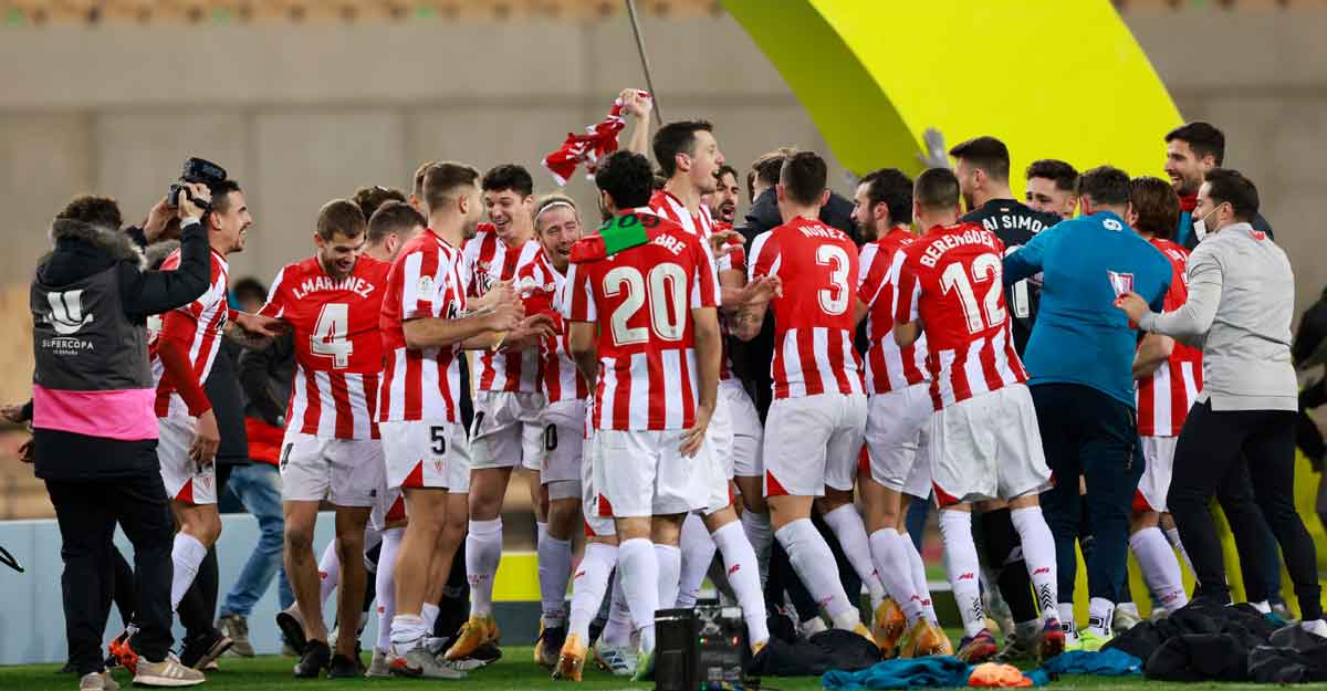 Athletic Bilbao players are on cloud nine after the final. Photo: Reuters