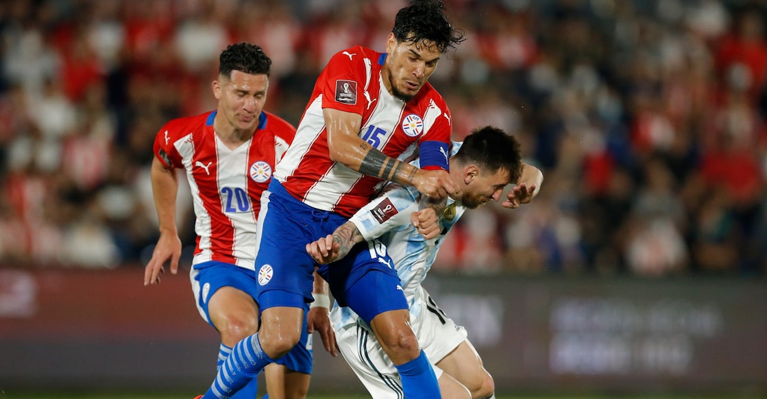 Paraguay hold Argentina