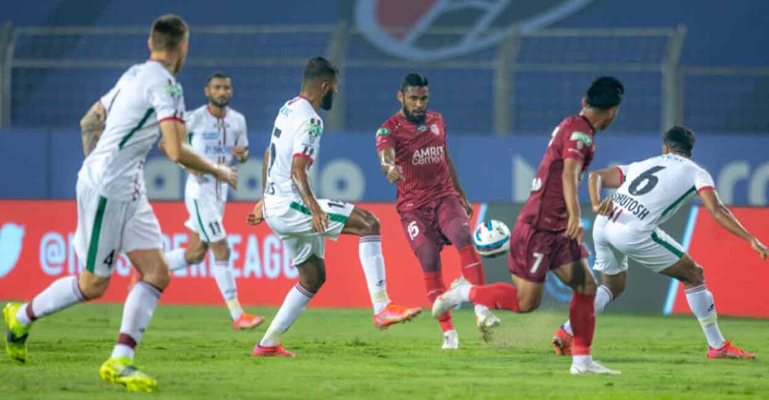 VP Suhair (centre) had put NorthEast United ahead against ATK Mohun Bagan in the 2nd minute. Photo: Twitter/ @IndSuperLeague