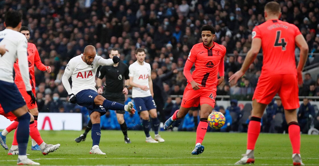 Tottenham Hotspur's Lucas Moura scores their first goal. Photo: Action Images via Reuters/Peter Cziborra