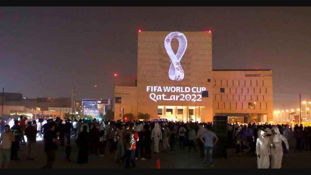 Qatar unveils 2022 World Cup emblem