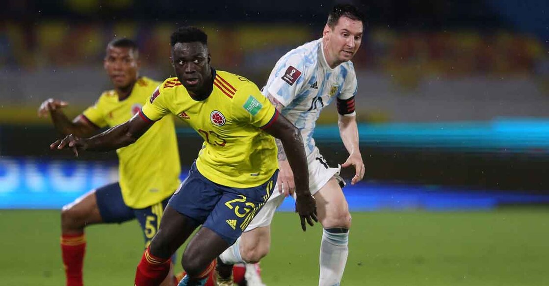 Colombia hold Argentina