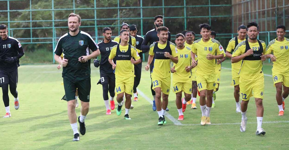 Kerala Blasters head coach Ivan Vukomanovic with his players during a training session. Photo: By Special Arrangement