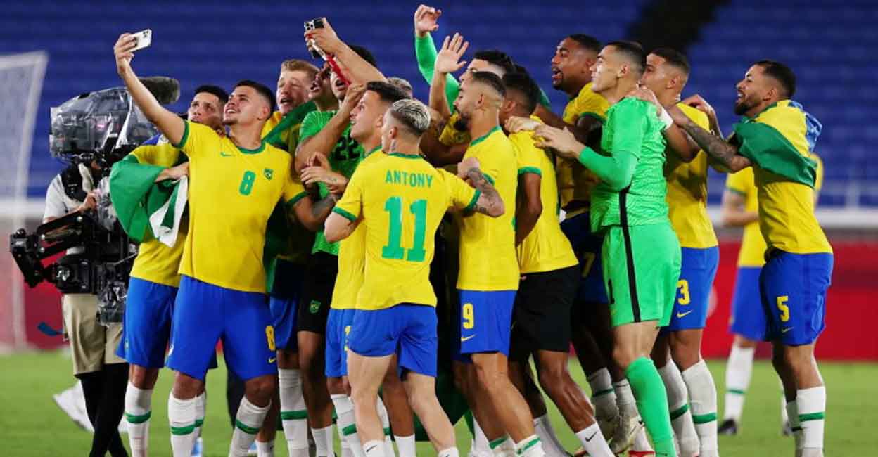 Brazil beat Spain in extra time to retain Olympic football gold