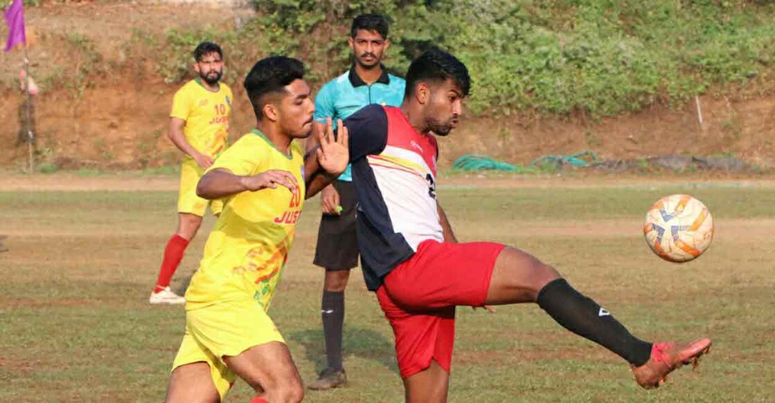 Action between MG University (right) and Guru Nanak University at the MA College Ground at Kothamangalam on Wednesday. 
