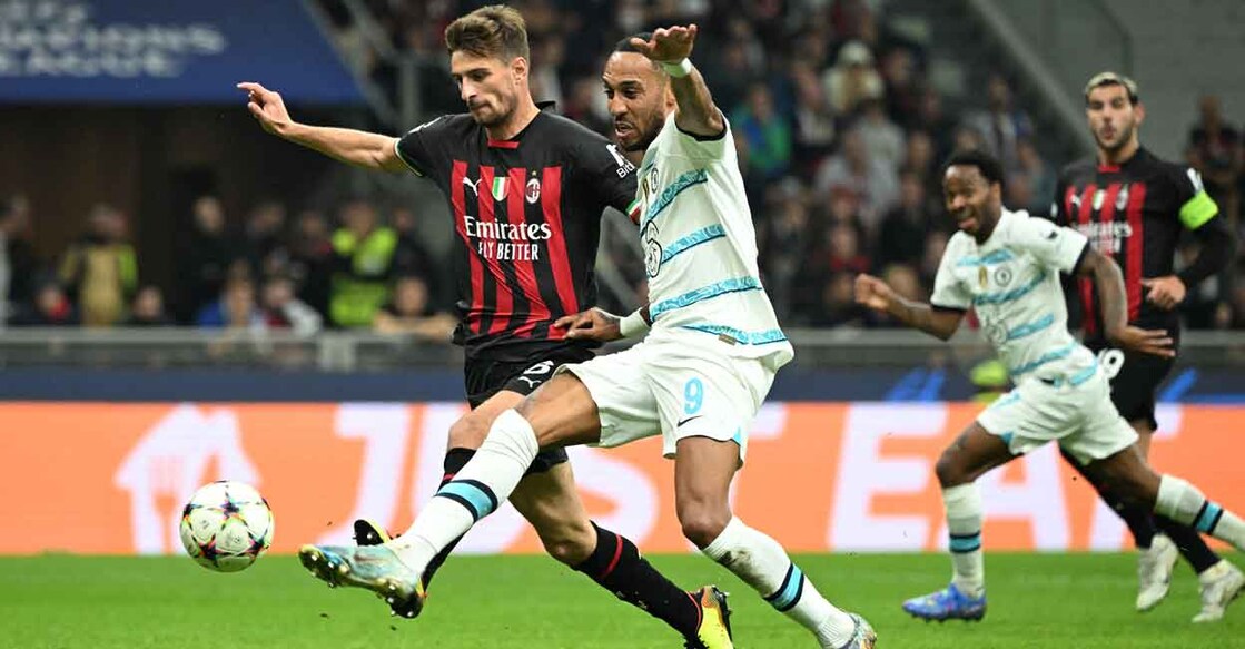 AC Milan's Matteo Gabbia in action with Chelsea's Pierre-Emerick Aubameyang. Photo: REUTERS/Alberto Lingria