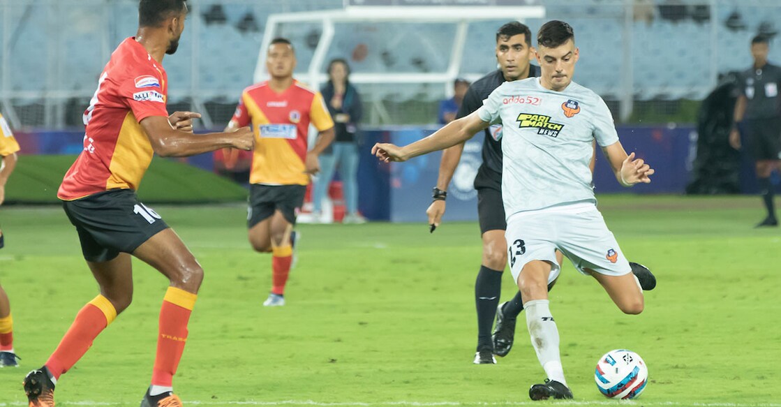 FC Goa's Edu Bedia takes a shot against East Bengal. Photo: ISL