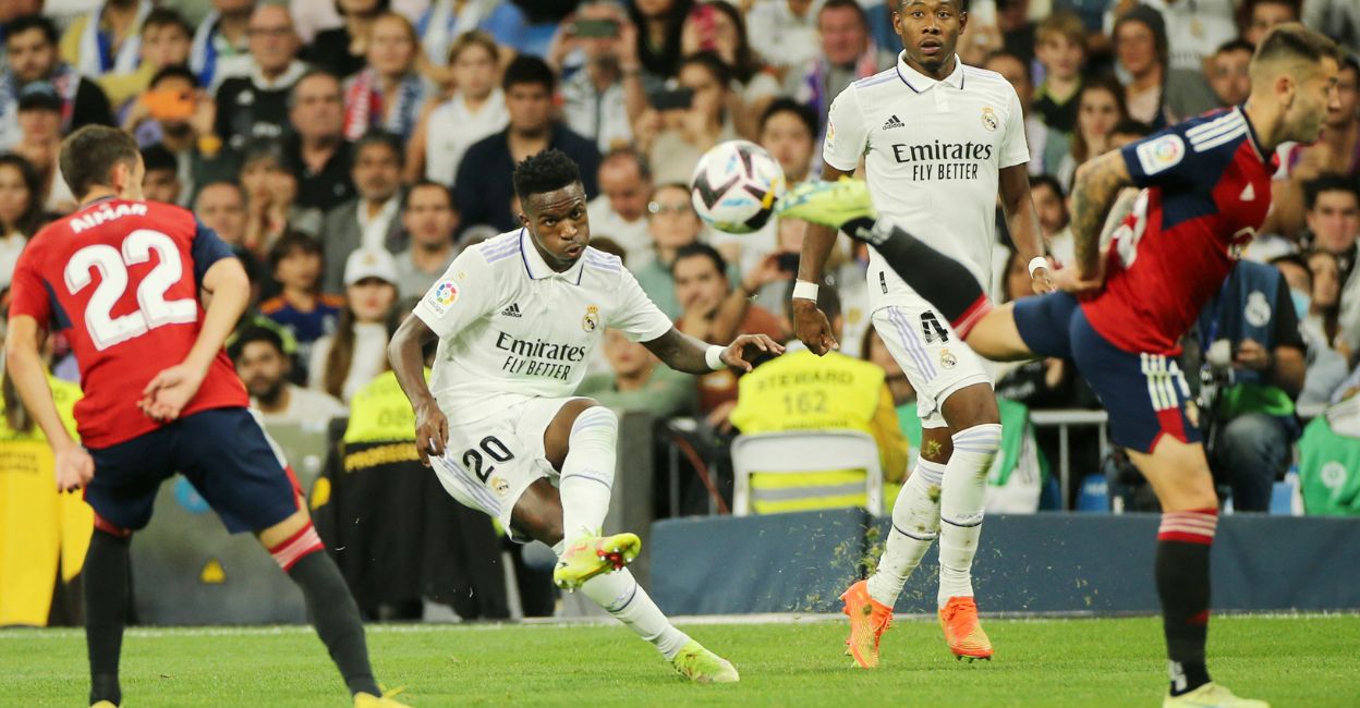 
Real Madrid's Vinicius Junior shoots at goal. Photo: REUTERS/Isabel Infantes
