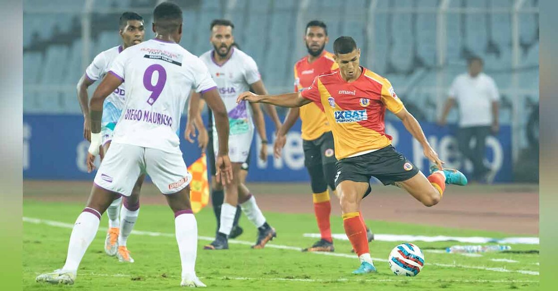 East Bengal's Cleiton Silva takes a shot against Odisha FC in the Indian Super League. Photo: ISL