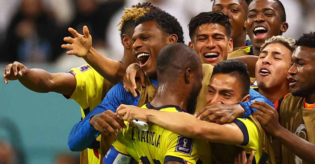 Young Ecuador squad's World Cup hopes hang on Enner Valencia - ESPN