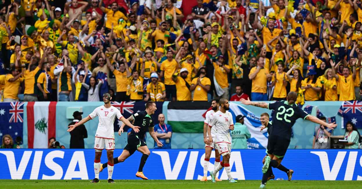 Australian players celebrate the opening goal. Photo: Twitter@Socceroos