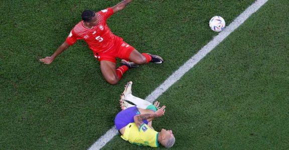 SOCCER-WORLDCUP-BRA-SWI-REPORT SOCCER-WORLDCUP-BRA-SWI-REPORT