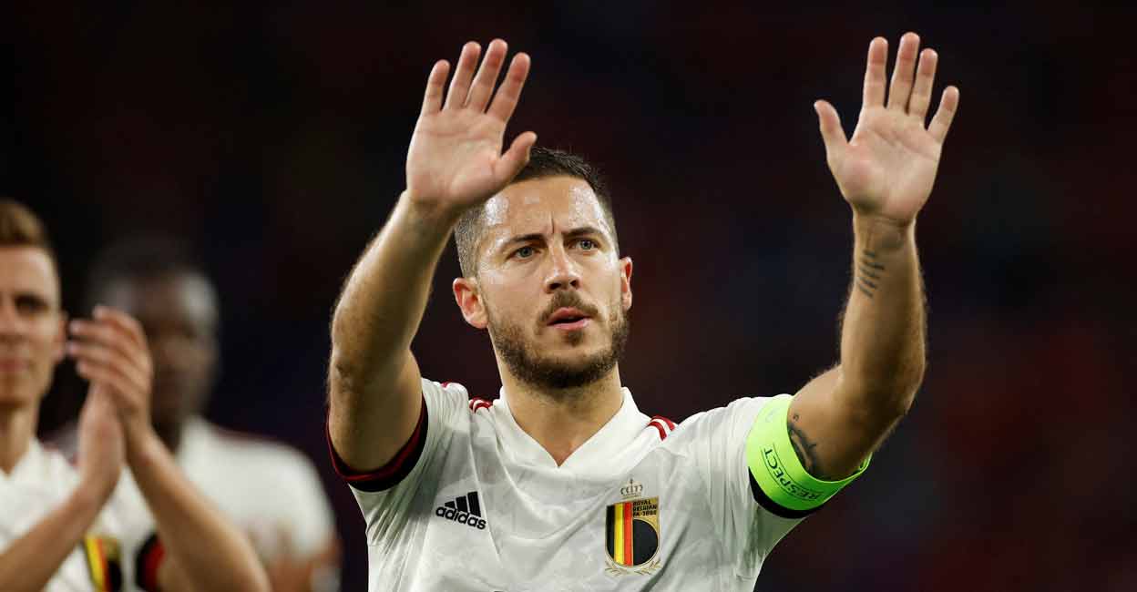 SOCCER-WORLDCUP-BELGIUM-HAZARD Belgium's Eden Hazard applauds fans after a match. Photo: Reuters/ John Sibley